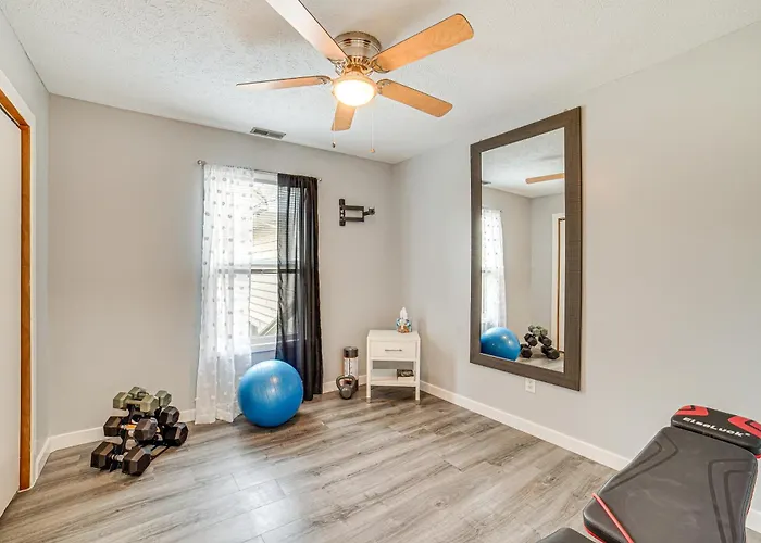 Cozy Illinois Retreat W/ Gym & River Views! Hébergement de vacances *